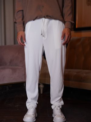 מכנס לבן oversize